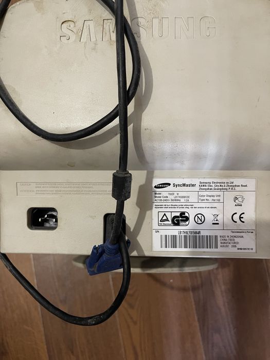 Монитор Samsung 793df
