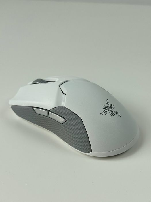 Бездротова комп'ютерна миша Razer Viper Ultimate Wireless White