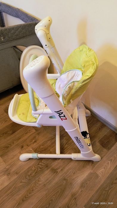 Столик для кормления ,качалка