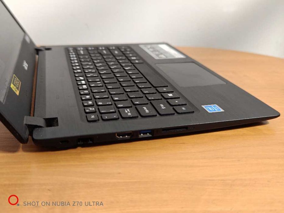 Całkowicie bezgłośny Acer Aspire 1 | Matryca FHD | Pentium 5000