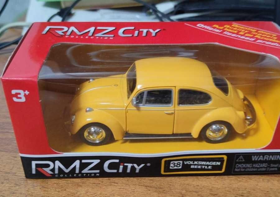 Продам Іграшкову модель машини Volkswagen Beetle