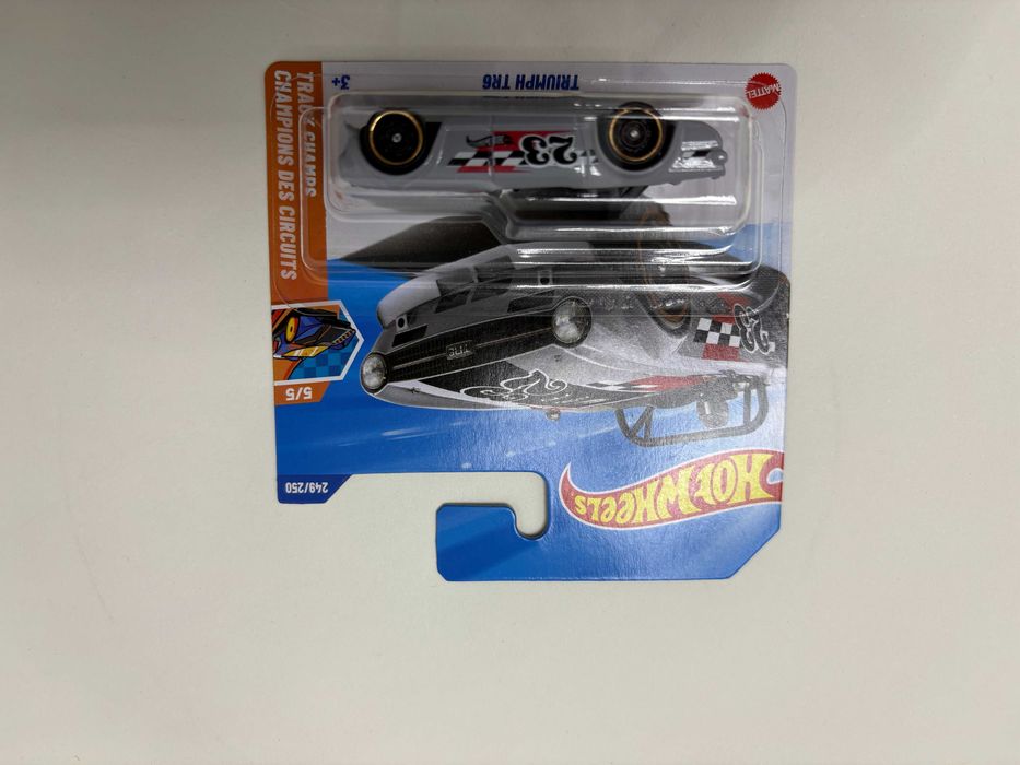 zestaw 3 th hot wheels, triumph tr6 + 2x buick regal gnx 87.