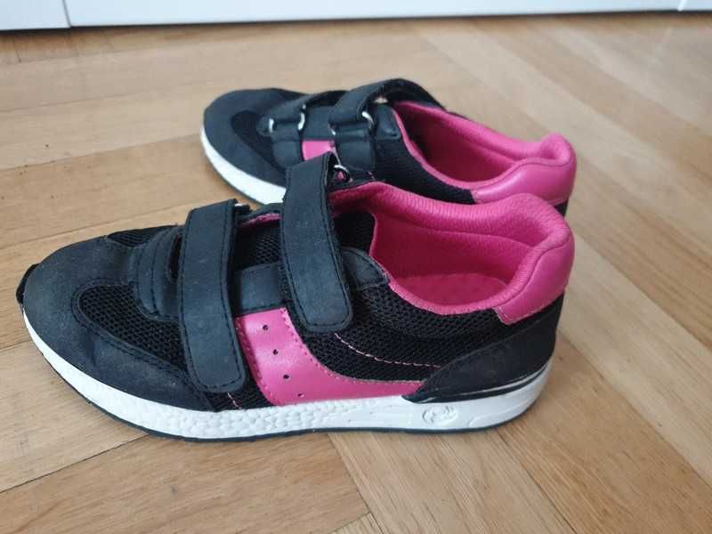 Sneakery r.26 stan dobry