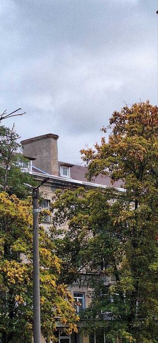 Продаётся двухкомнатная квартира по улице Соборности, ост. Театральная