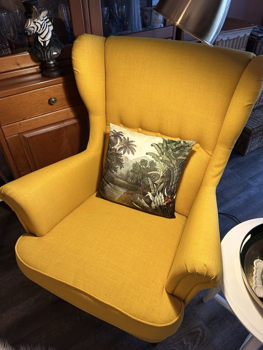 Poltrona Amarela Ikea