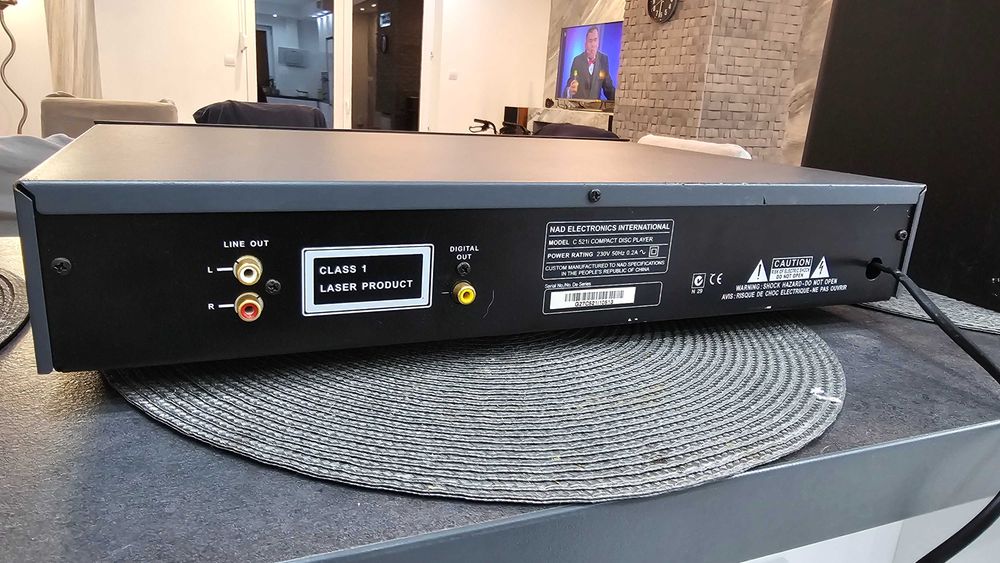 NAD C-521i CD player