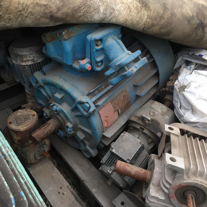 Продажа электродвигателей и редукторов