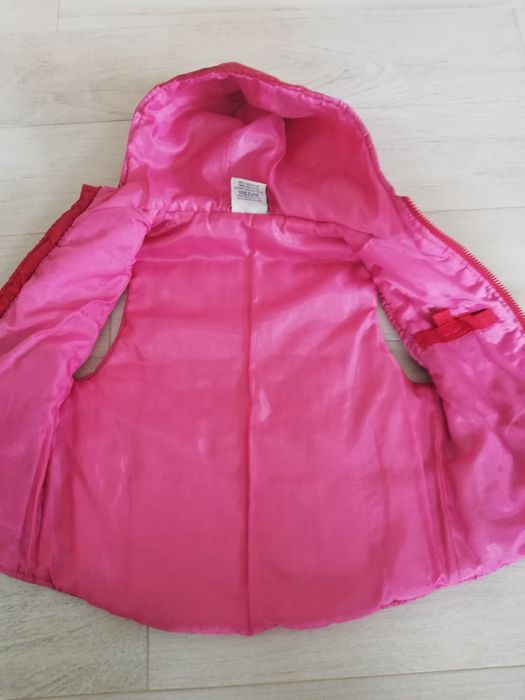 Bezrękawnik z kapturem