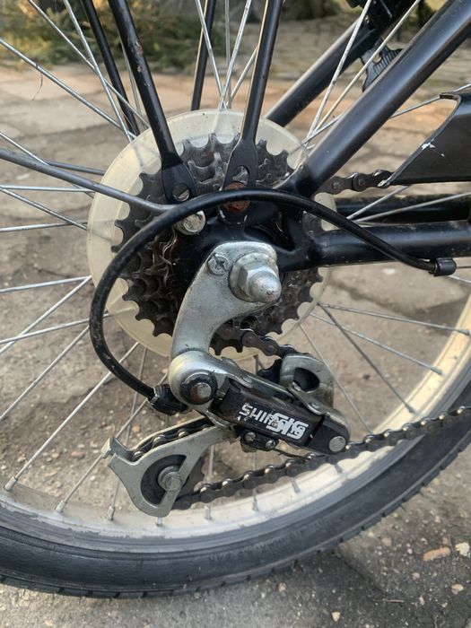 Rower dzieciecy z płomieniami