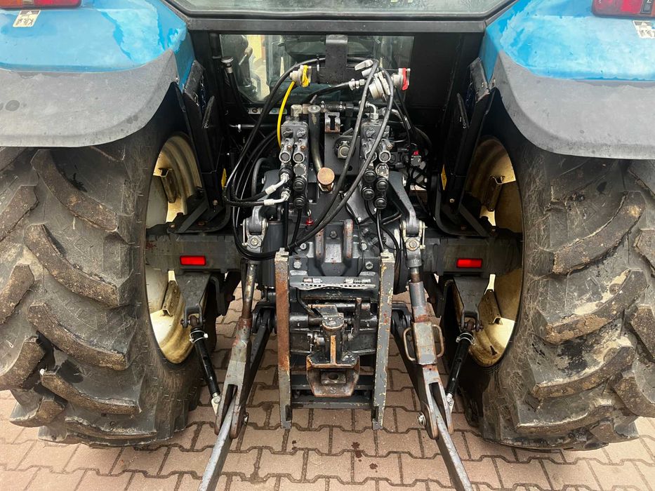 New Holland 8160 z TUREM