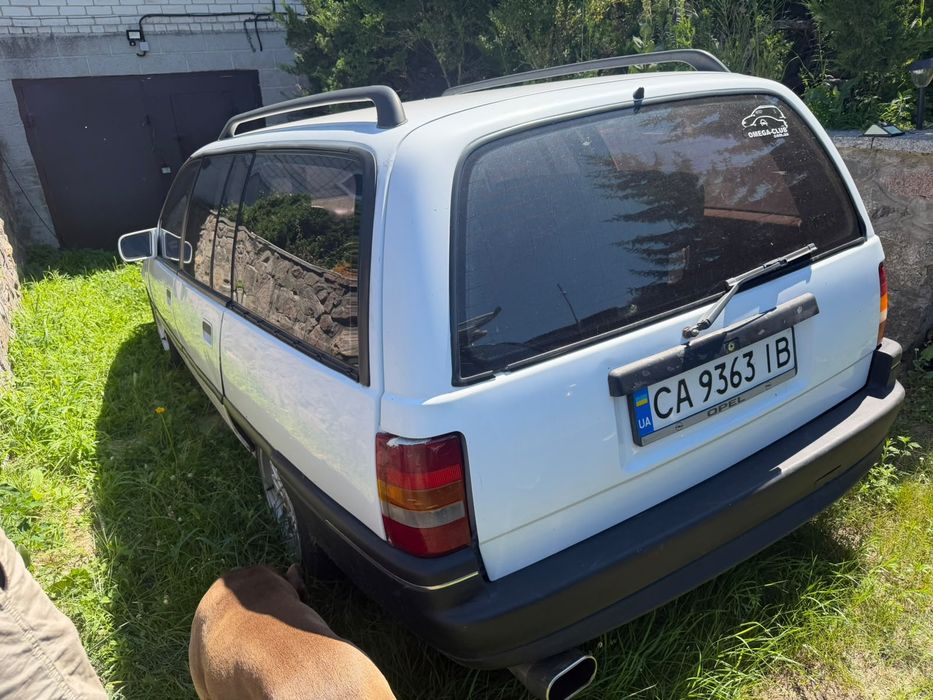 OPEL Omega Caravan