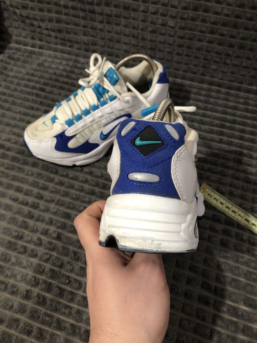 NIKE AIR MAX TRIAX (37.5-38) 24см женские кроссовки оригинальные белые