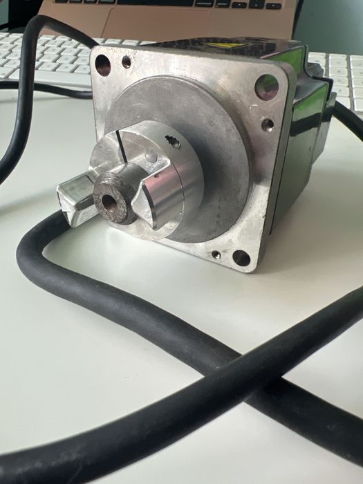 Mitsubishi HF-KP23 Servo silnik 200W NrB275