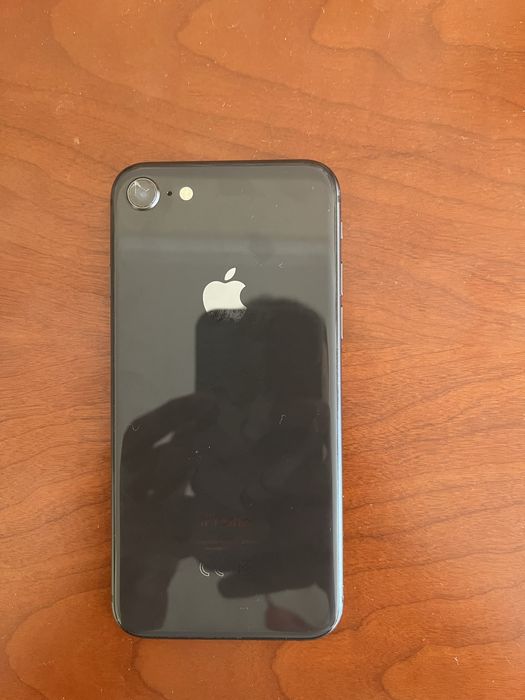 Iphone 8 - 64 GB