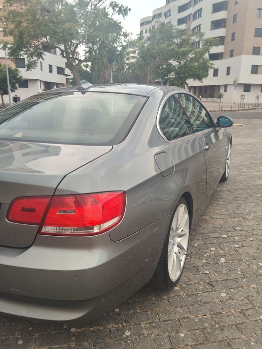 BMW 320i em óptimo estado geral