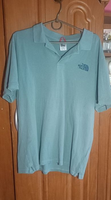 Футболка від бренду The NORTH Face