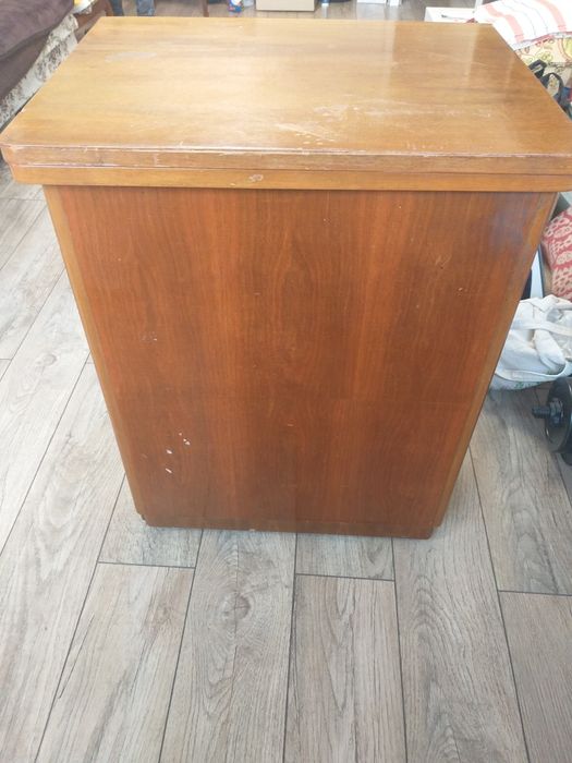 Швейна машинка "Лада" 237-1