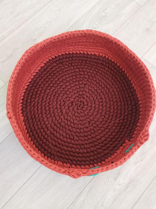 Продам лежанку для питомцев