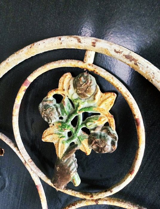 Cama em Ferro Fundido Antiga