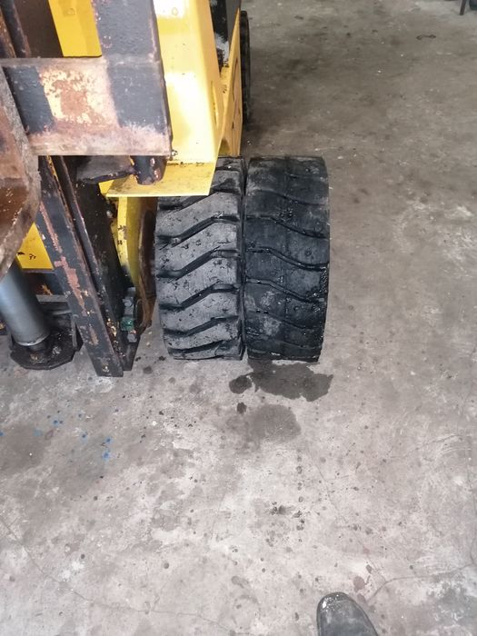 Koło pełne do wózka 23x9-10 blizniaki