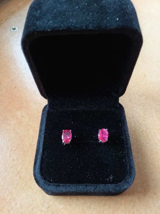 Brincos em Prata com Rubis Naturais Certificados