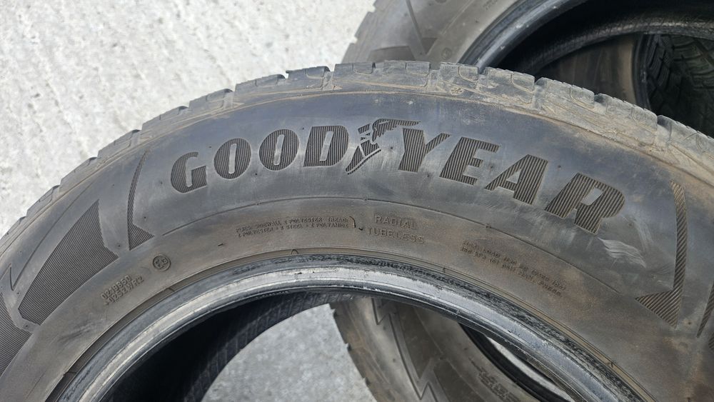 Продам шини Goodyear 265/65 r17