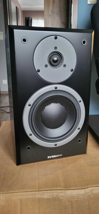 Dynaudio Emit 20