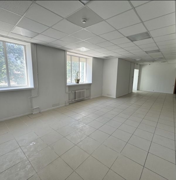 Пр.Центральный/8-го Марта фасадное помещение 200м 50000грн