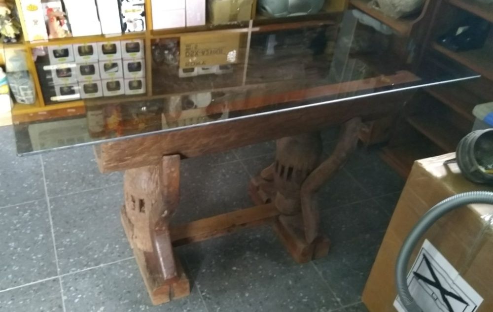 Mesa de Apoio Rústica em Madeira Maciça de Elevadíssima Qualidade