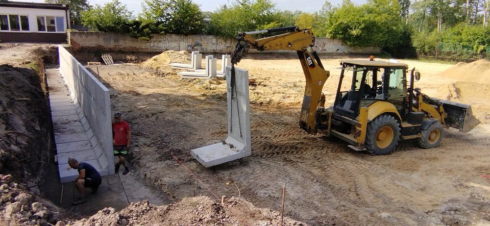 Odśnieżanie, usługi koparko ładowarką transport młot hydrauliczny