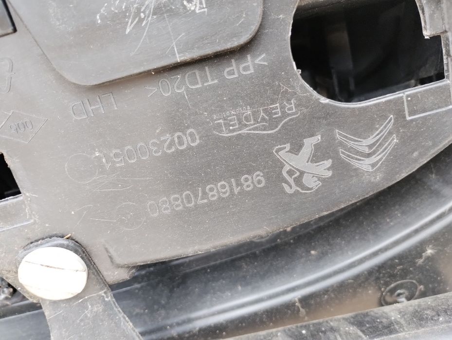 Konsola deska citroen Berlingo IV 4 peugeot Rifter