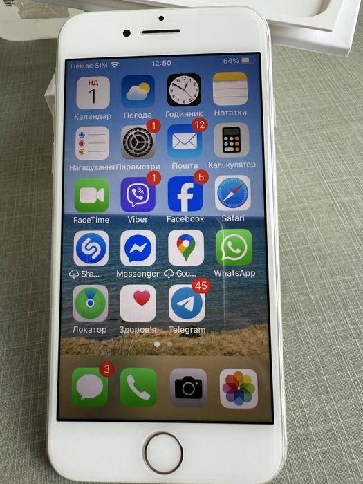 iphone 7 silver - купити мобільні телефони та смартфони