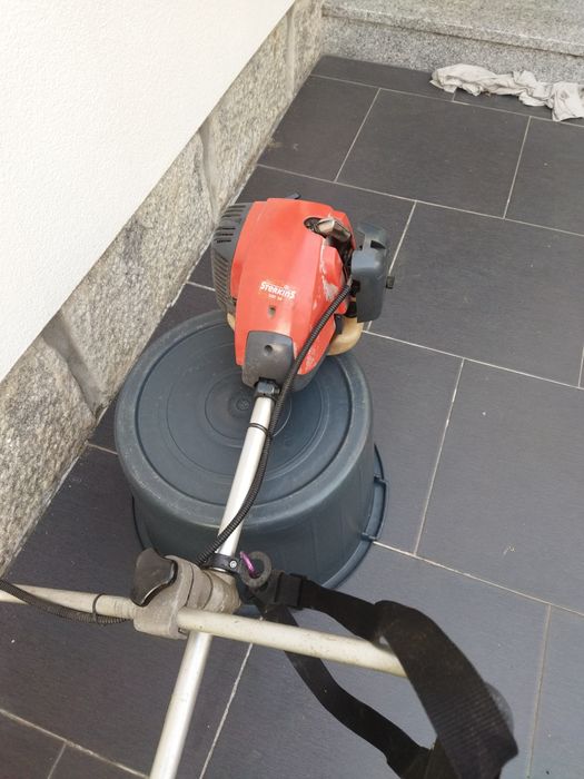 Roçadora a gasolina