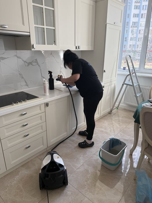 Прибирання | Уборка | Клінінг | Миття вікон | Хімчистка меблів