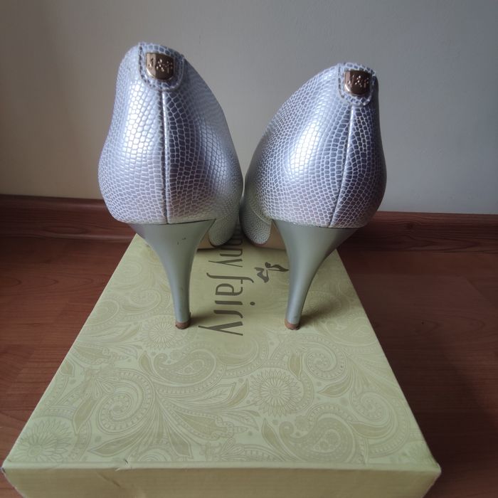 Srebrne szpilki Jenny Fairy, stan idealny