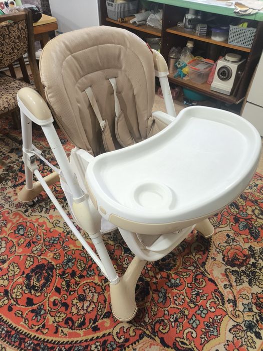 Крісло для годування