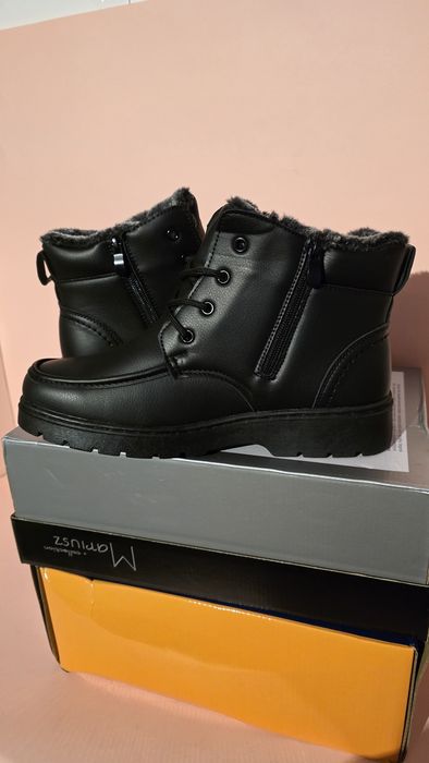 Buty nowe męskie czarne zimowe w rozmiarze 41