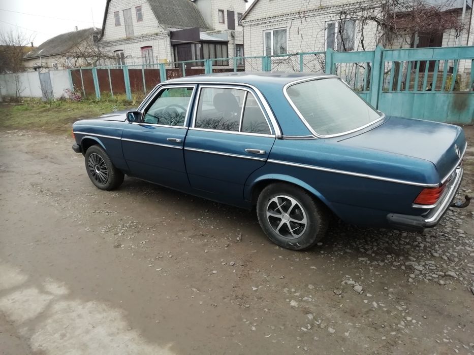 Продам Mercedes-Benz W123