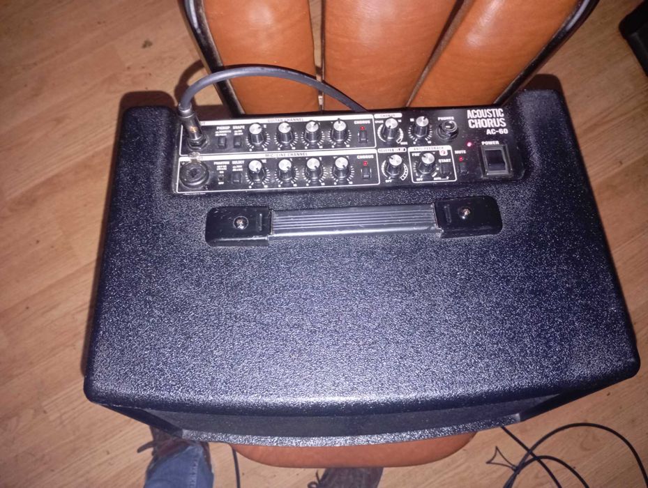 Roland AC-60 Acoustic Chorus