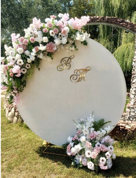 Арки весільні,декор,ростові квіти ,фотозони,оренда та виготовлення