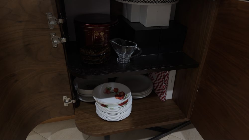 Conjunto mesa e aparador