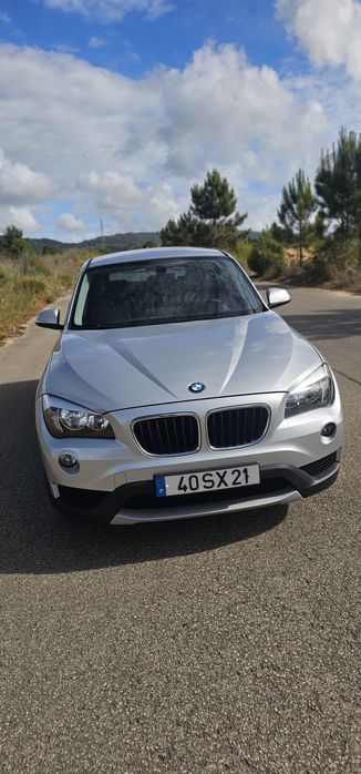 Vendo BMW X1 XDrive em excelente estado.