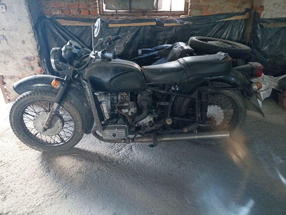 MT 10 мотоцикл на ходу.