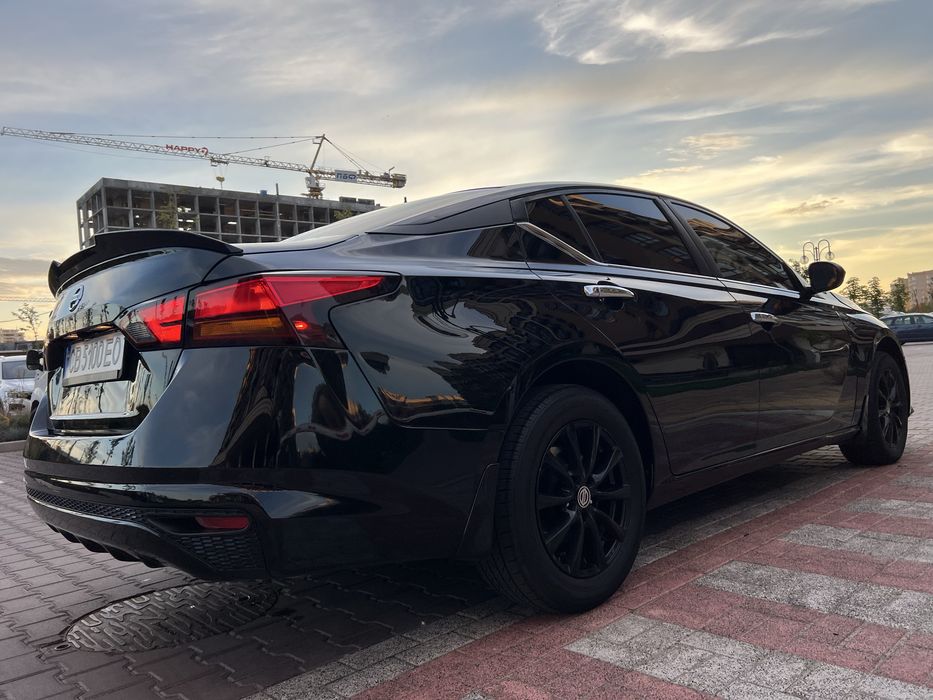 Nissan Altima 2018 VIN 1N4BL4BVXKC134957 фото оголошення 3 з 24