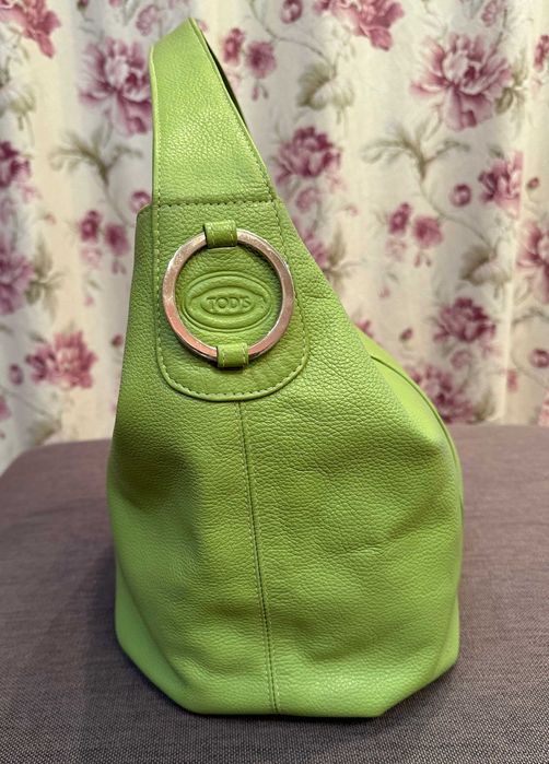 Сумка,натуральна шкіра Tods, салатовий колір , д. 20 см,висота 30 см