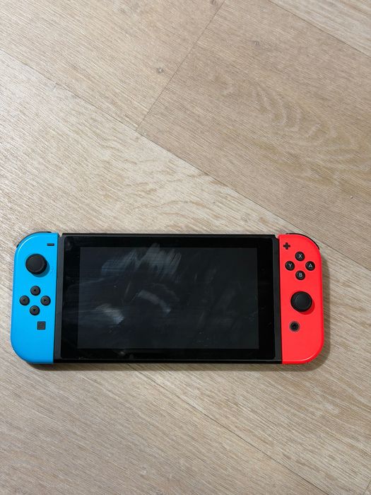 vendo nintendo switch como nova