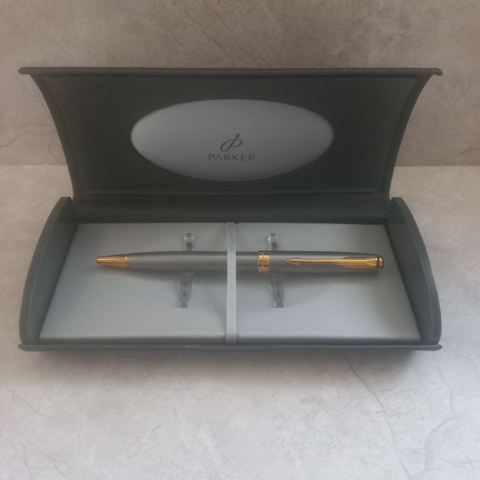 Parker  Sonnet France p.111