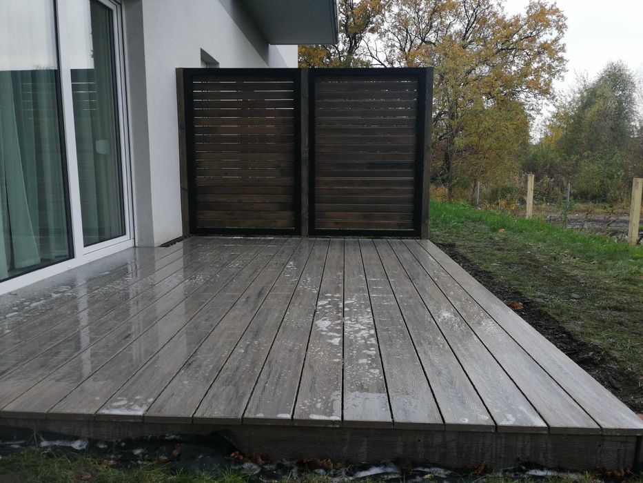 Taras drewniany kompozytowy deska egzotyczna bambus pergola zadaszenie