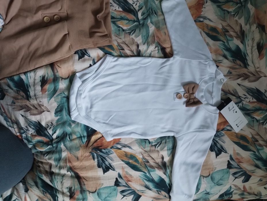 Elegancki komplecik na chrzest dla chłopca rozmiar  74