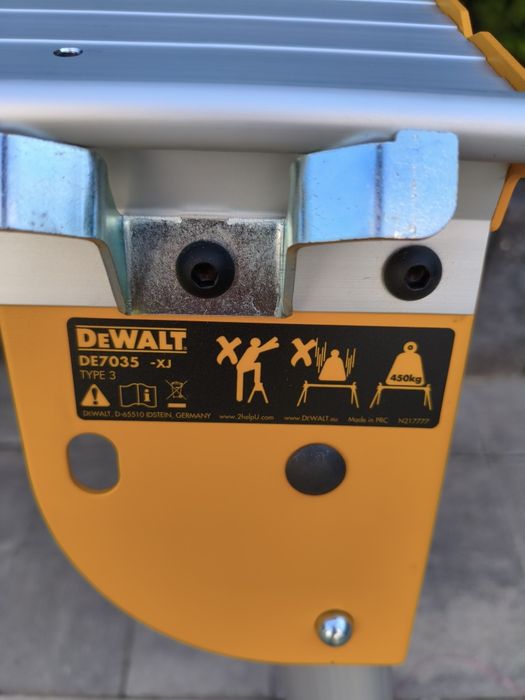 Stół do ukosnicy DeWalt